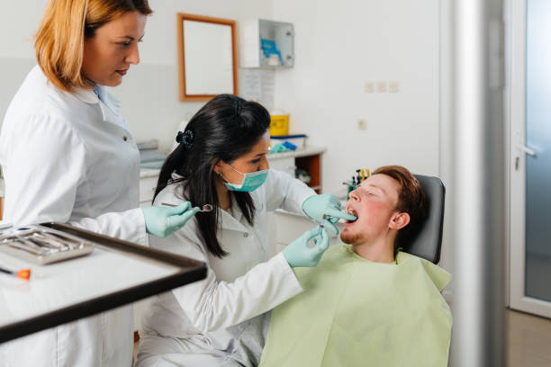 Best Cracked Tooth Emergency Dentist  in Staunton, IL